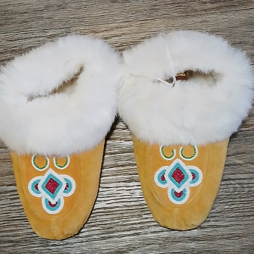 Arctic Trading Co. Embroidered Fur-Lined Moccasins.